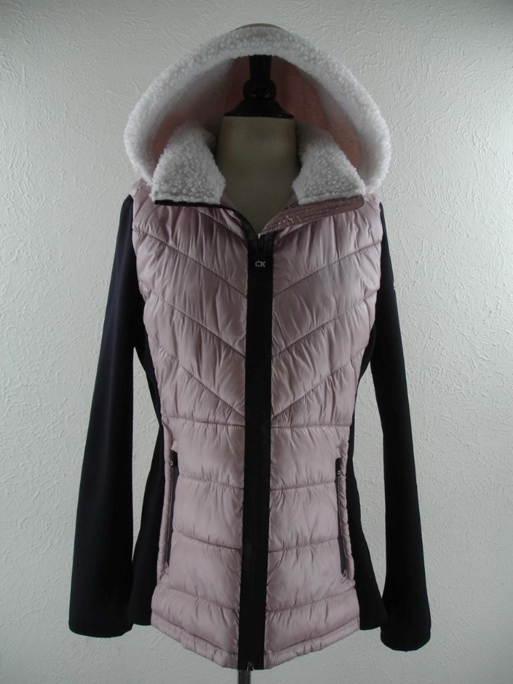 NWOT Calvin Klein Performance Jacket in Dusty Rose with Cream Sherpa